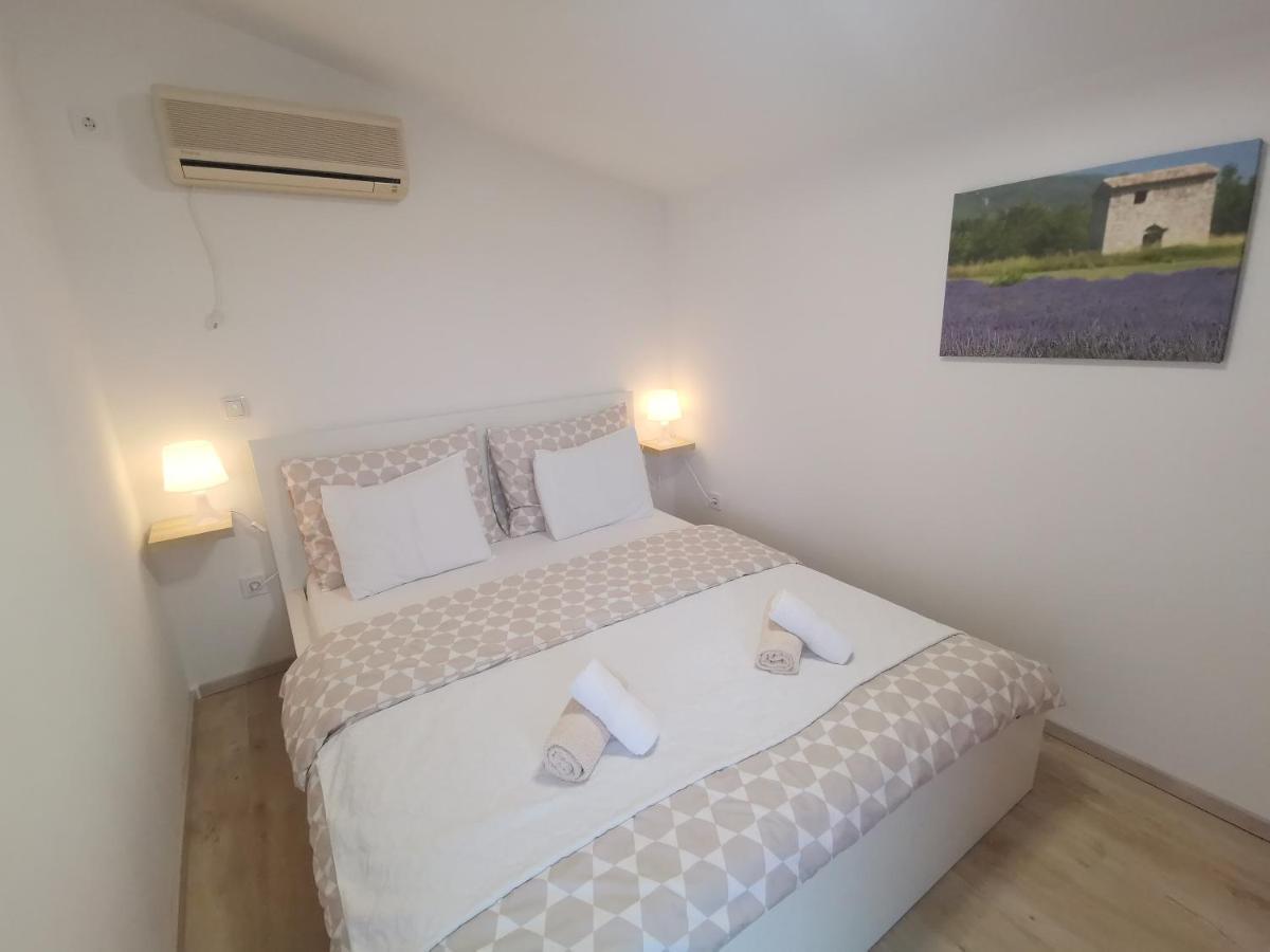 Ferienwohnung Old Town Paklenica Starigrad Paklenica Exterior foto